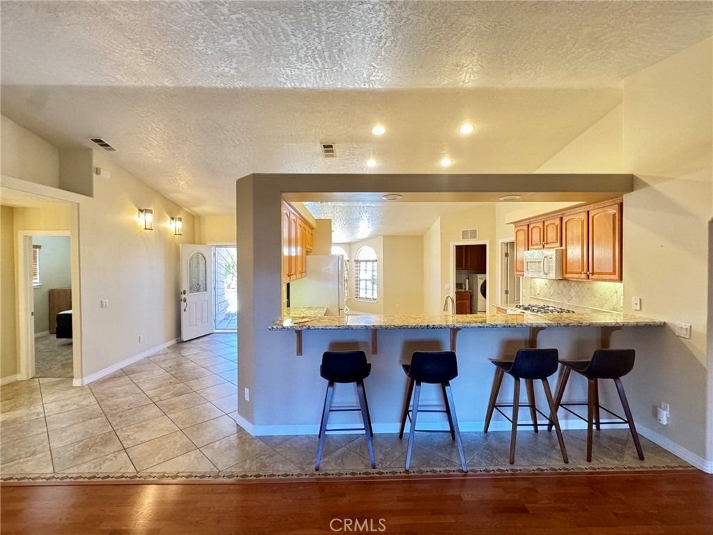 18015 Wildwood Drive - Photo 6