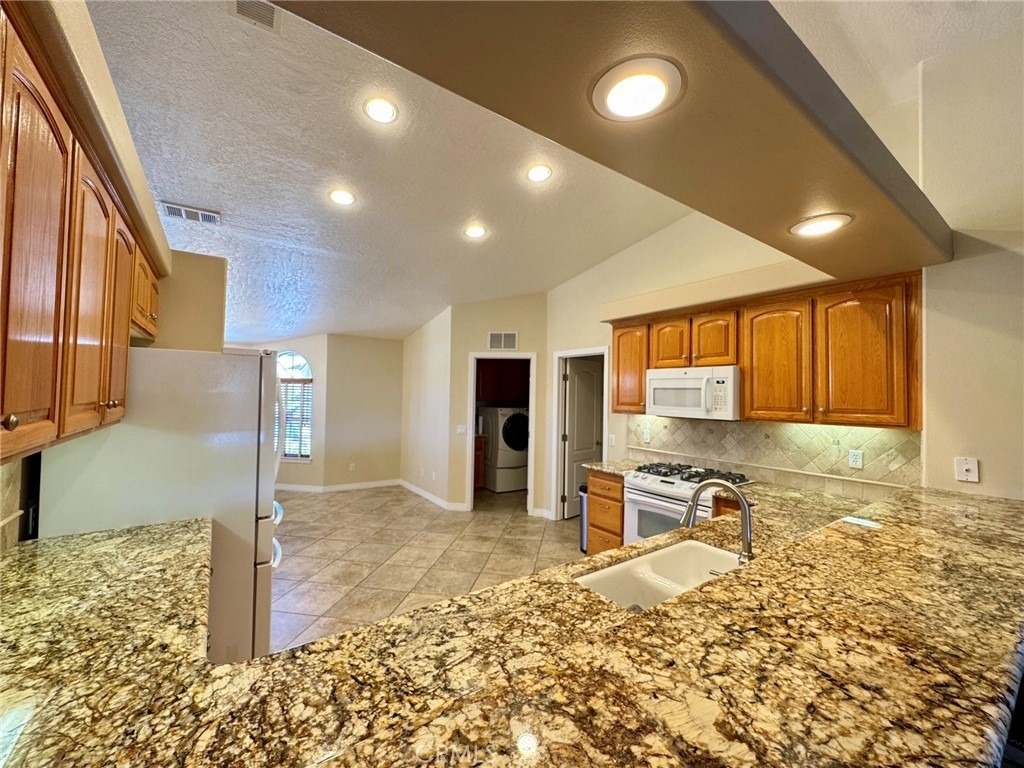 18015 Wildwood Drive - Photo 14