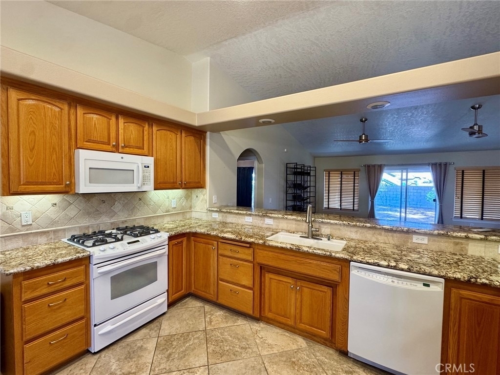 18015 Wildwood Drive - Photo 8