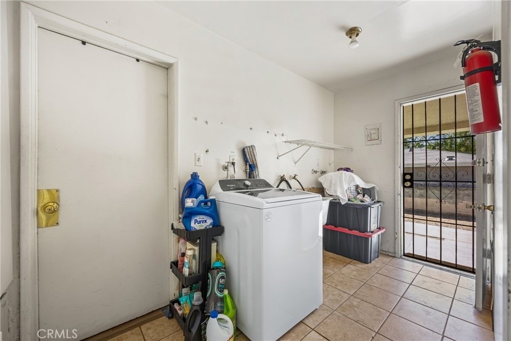 572 N 6th Street - Photo 13