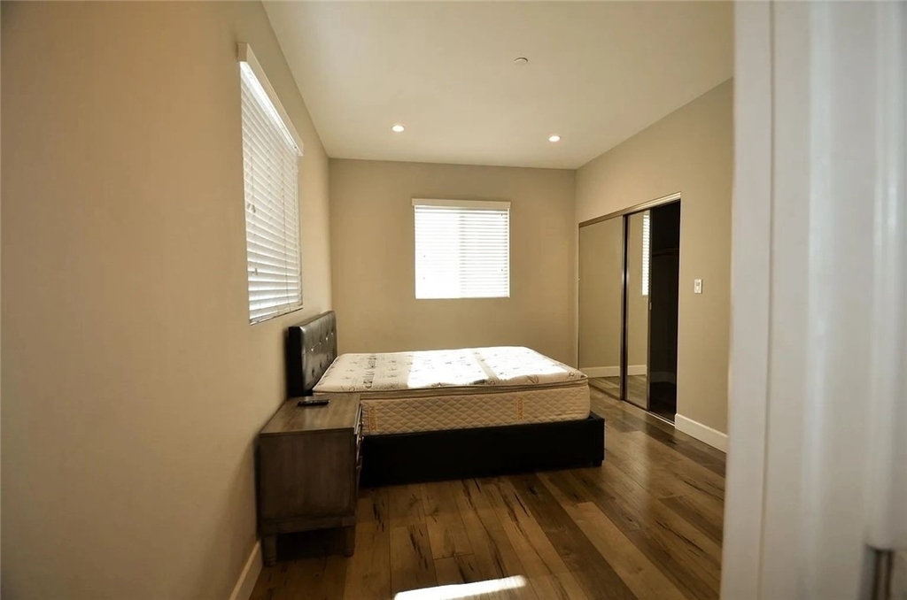 134 E 104th - Photo 7