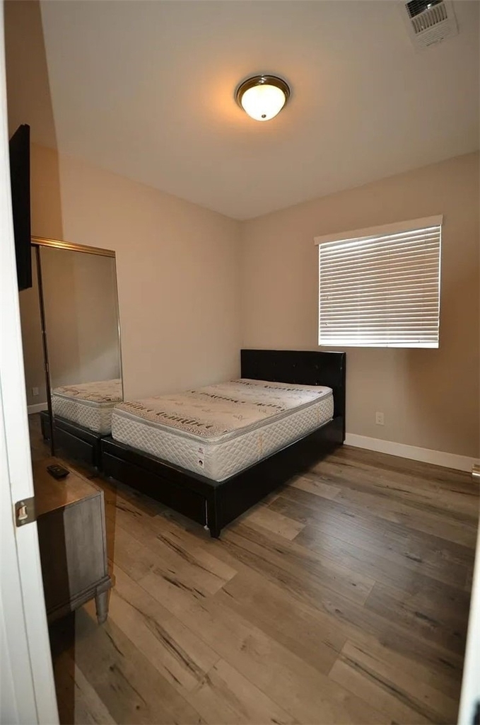 134 E 104th - Photo 16