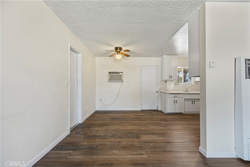 574 N 6th Street - Photo 17