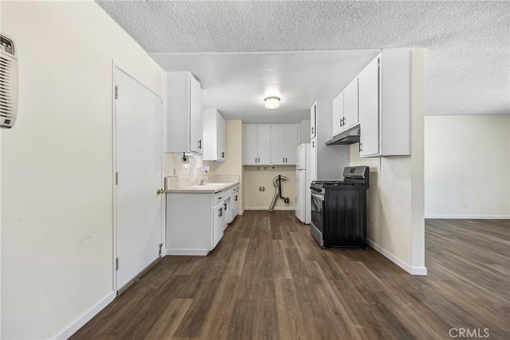 574 N 6th Street - Photo 19