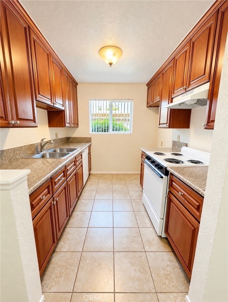 1200 S San Antonio Avenue - Photo 8