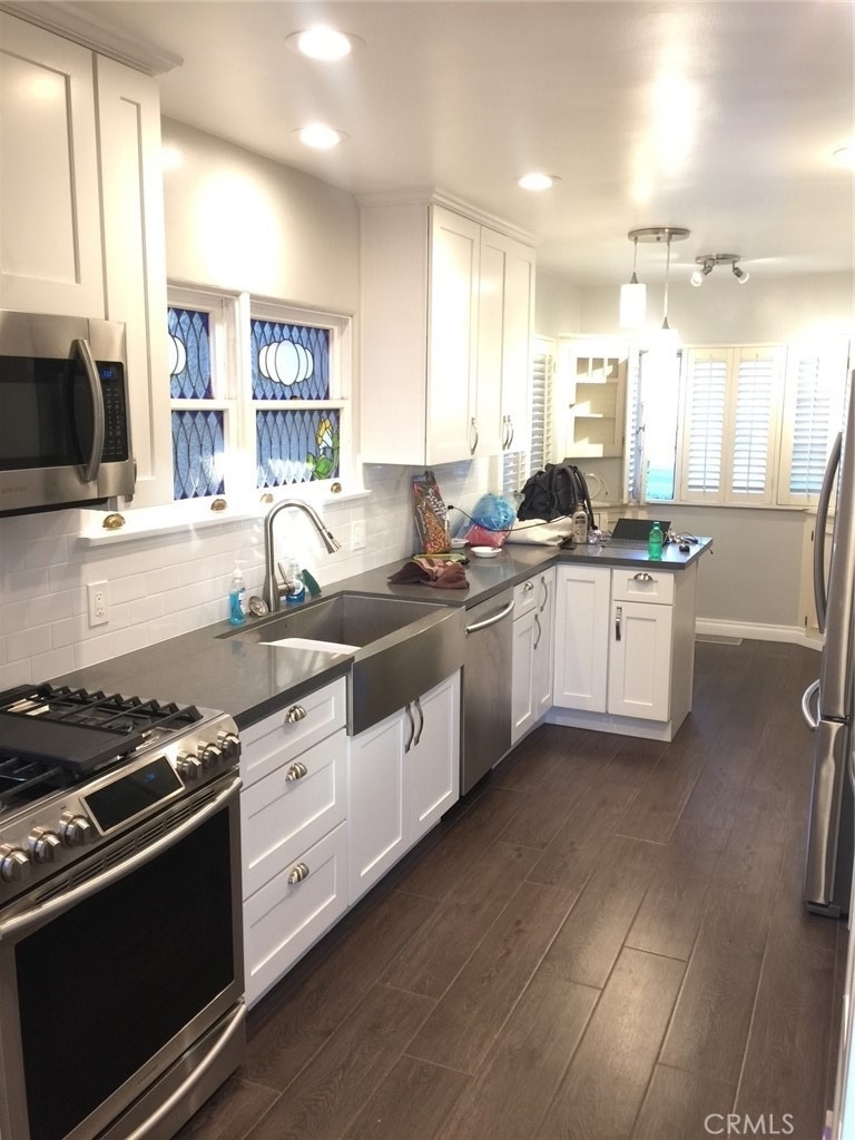 9215 Gunn - Photo 4