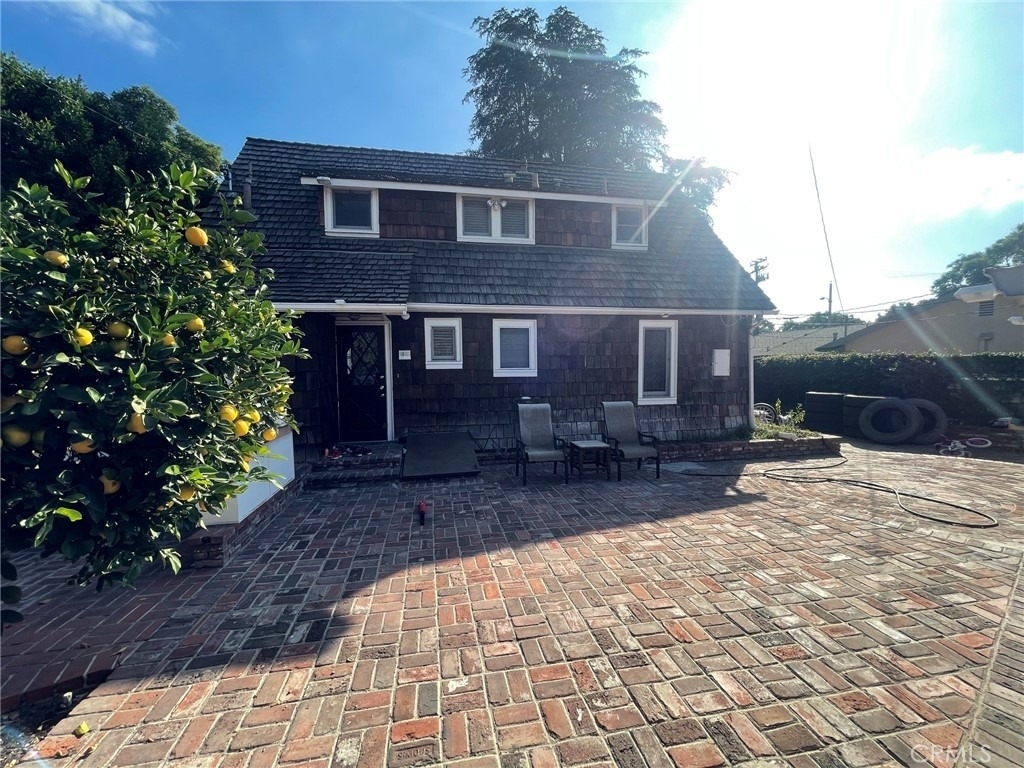 9215 Gunn - Photo 1