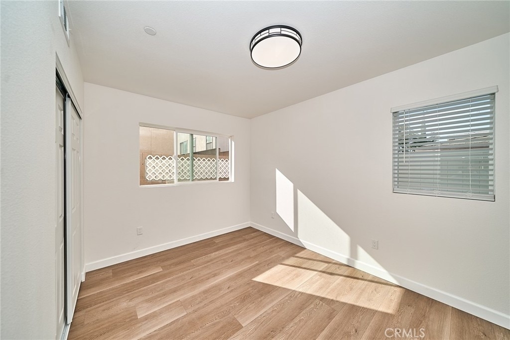 3259 Evelyn - Photo 5