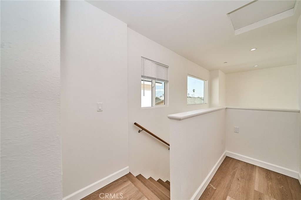3259 Evelyn - Photo 9