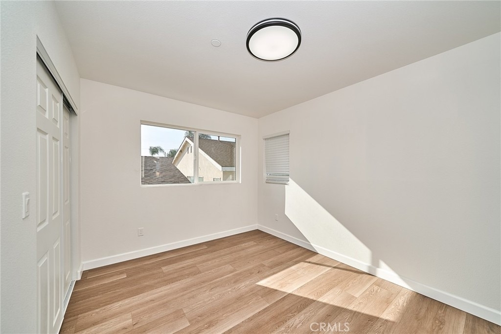 3259 Evelyn - Photo 13