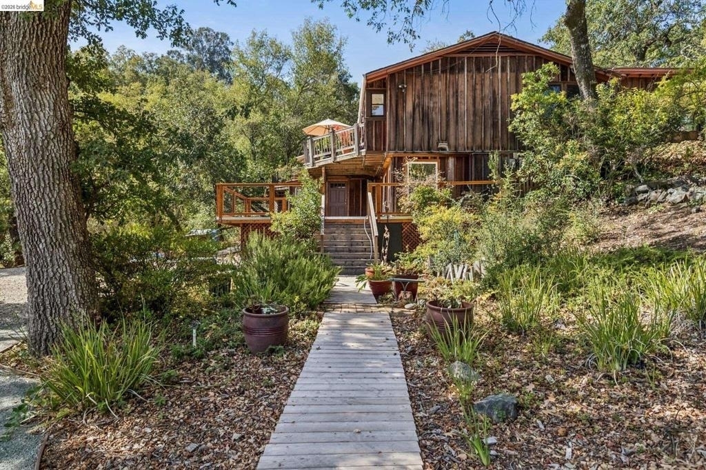 3625 Madrone Dr - Photo 2