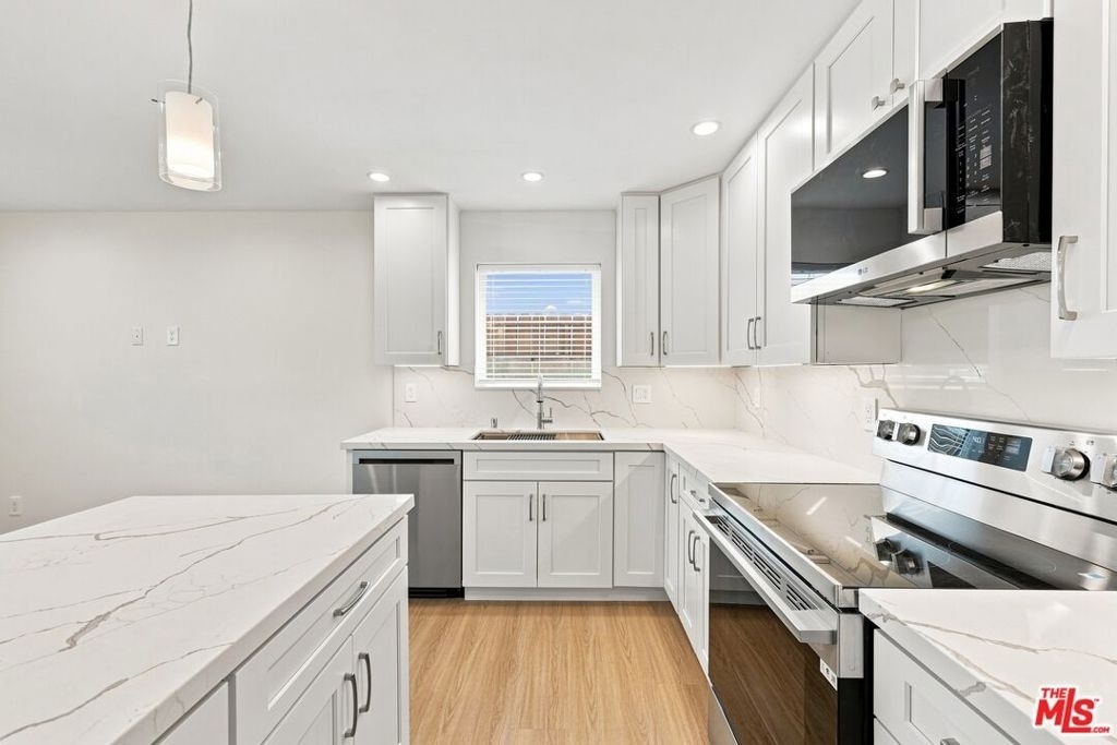 20212 W Gault Street - Photo 8