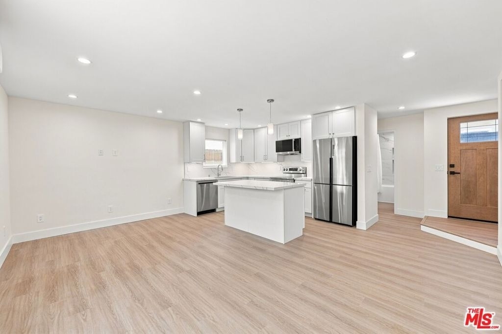 20212 W Gault Street - Photo 4