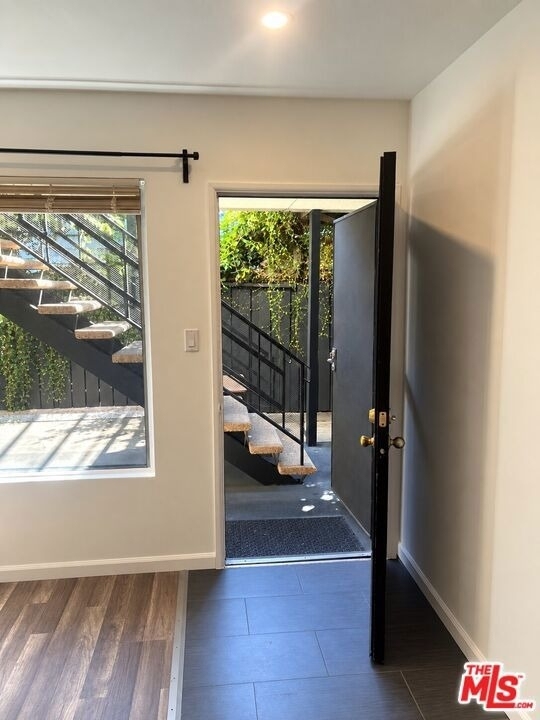 1554 Cassil Place - Photo 3