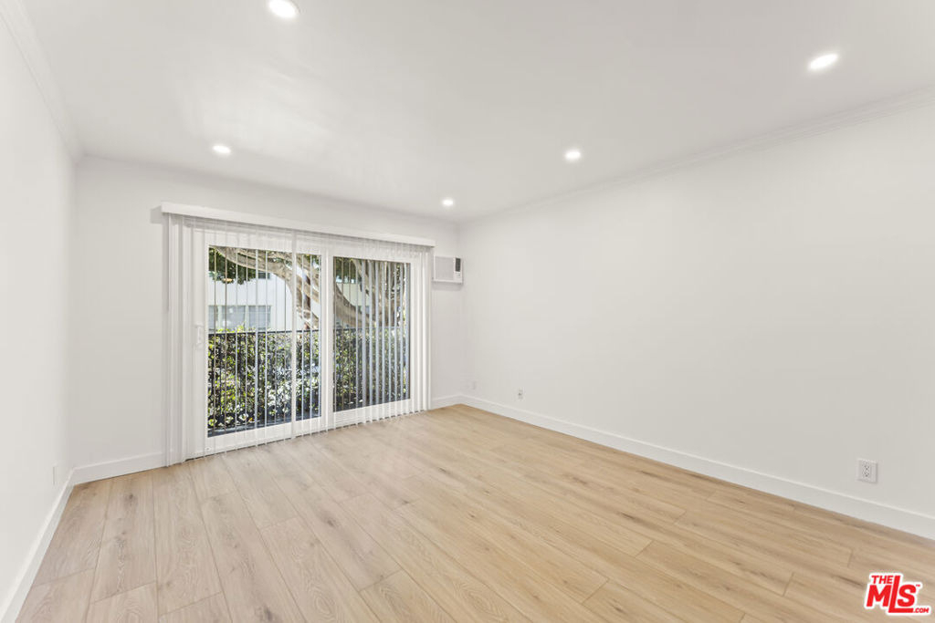 2901 4th Street - Photo 3
