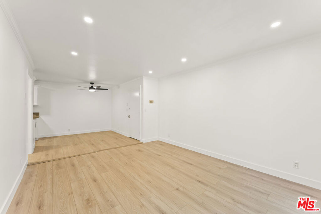 2901 4th Street - Photo 2