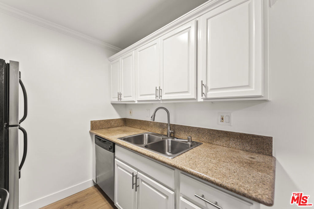 2901 4th Street - Photo 8