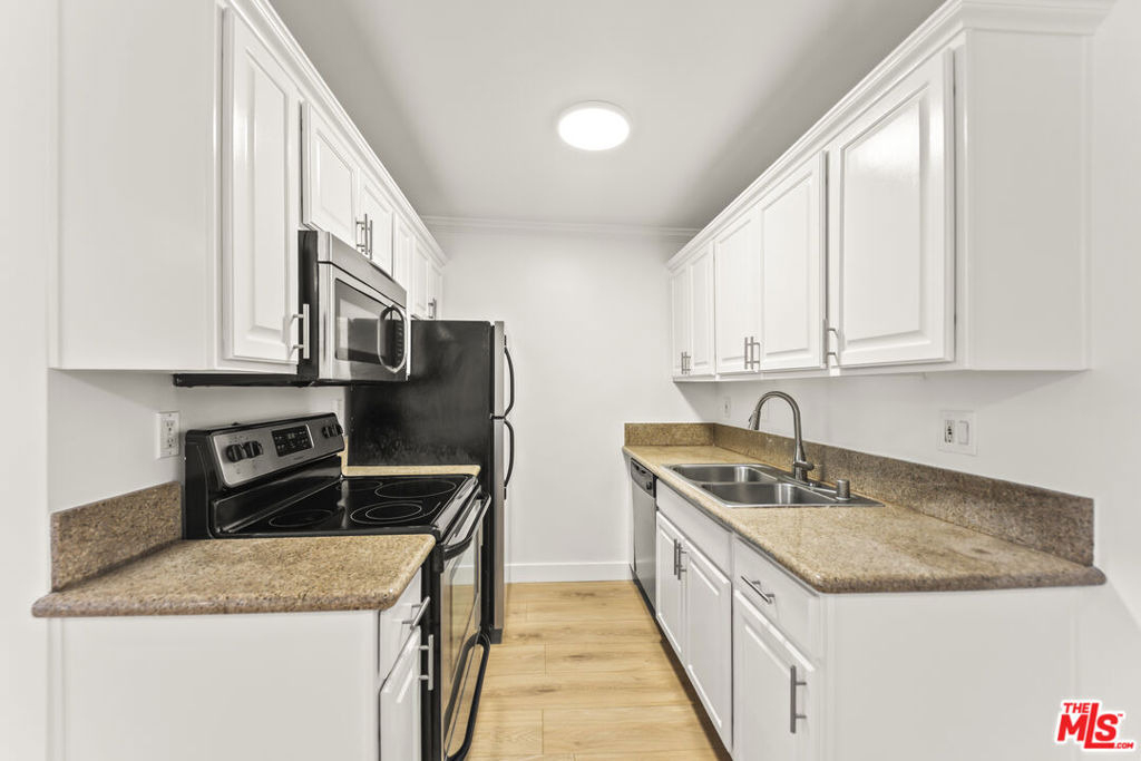 2901 4th Street - Photo 6