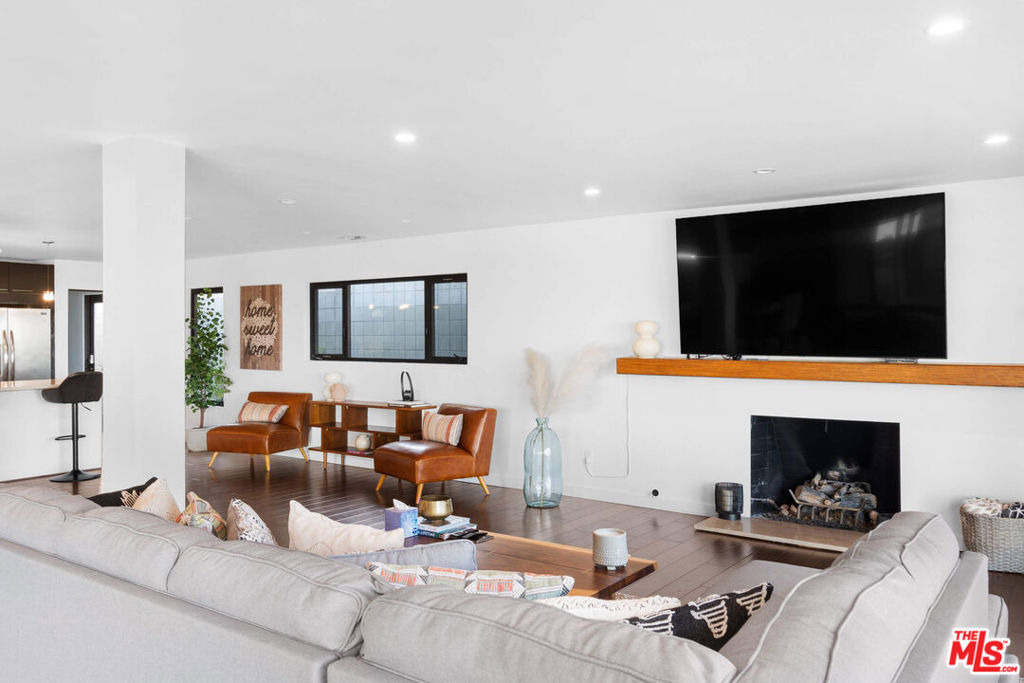 3235 Steven Drive - Photo 4