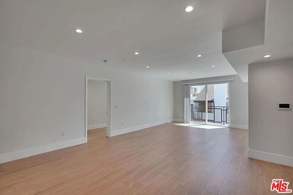 14419 Riverside Drive - Photo 5