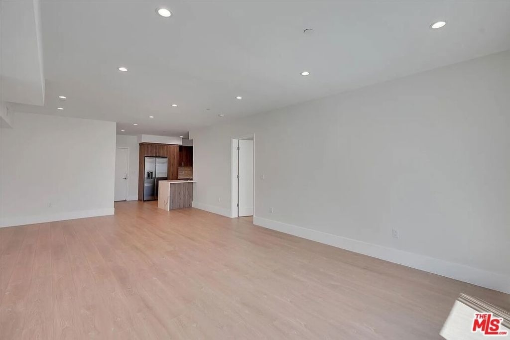 14419 Riverside Drive - Photo 13