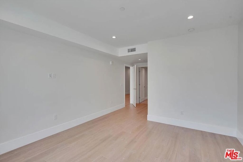 14419 Riverside Drive - Photo 7