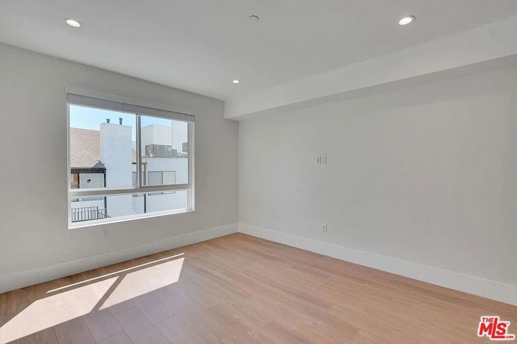 14419 Riverside Drive - Photo 17