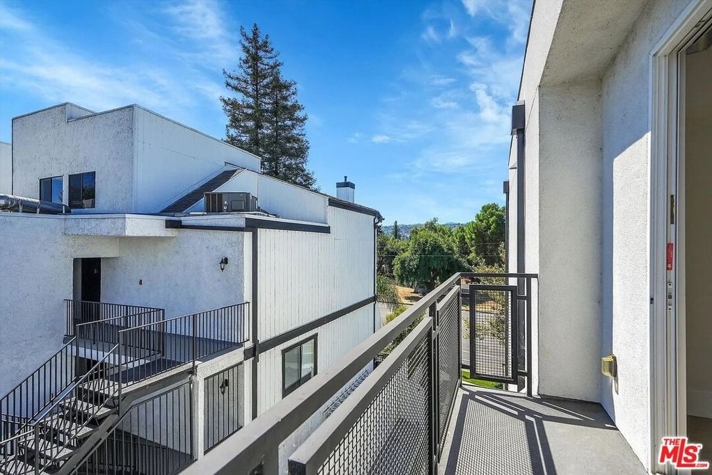 14419 Riverside Drive - Photo 24