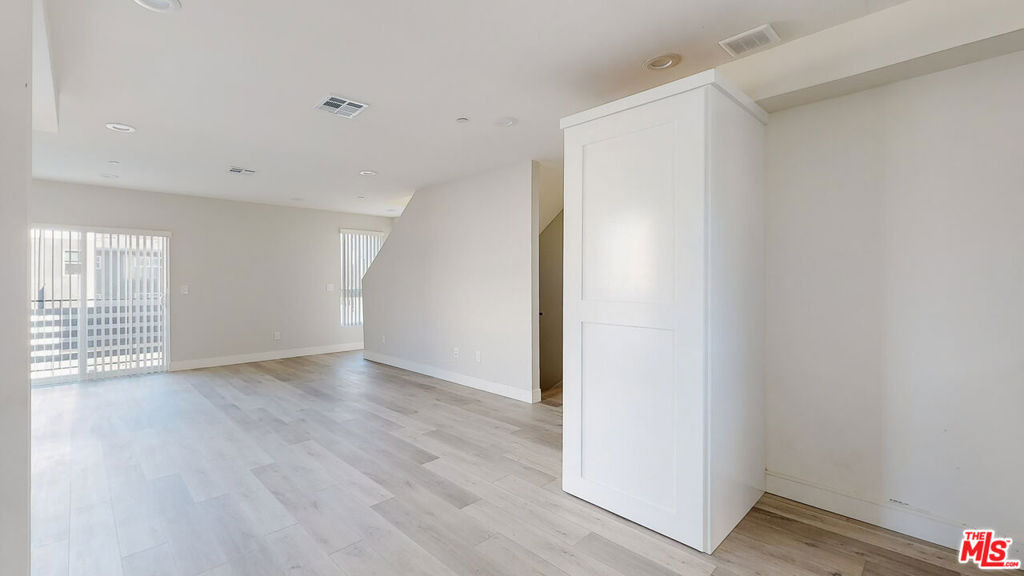 307 Rosemont Avenue - Photo 17
