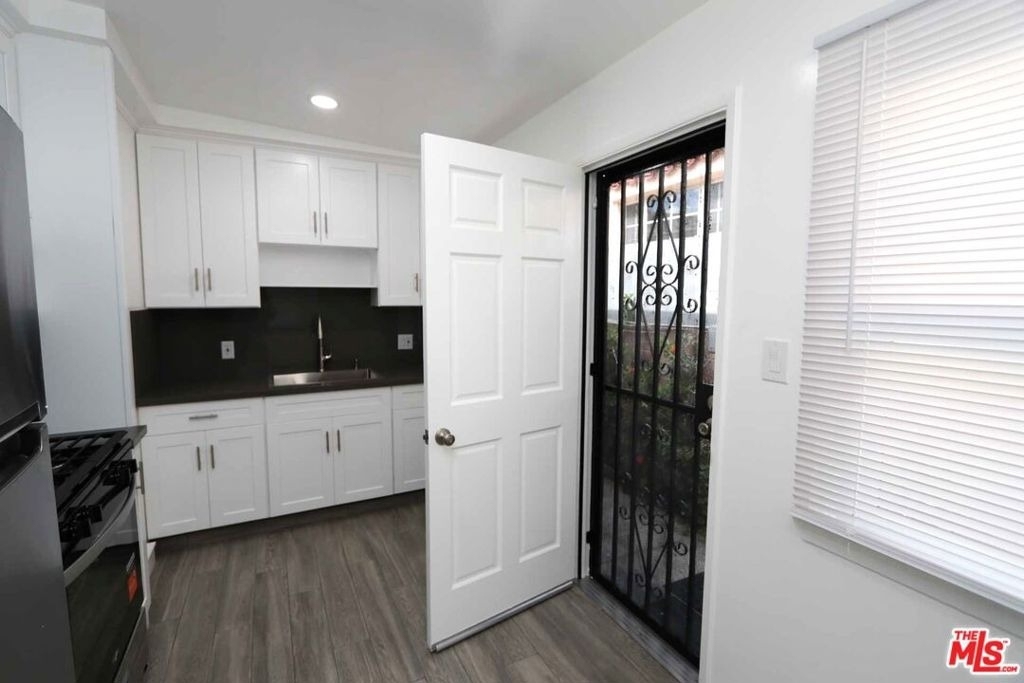 1805 Silver Lake Boulevard - Photo 15