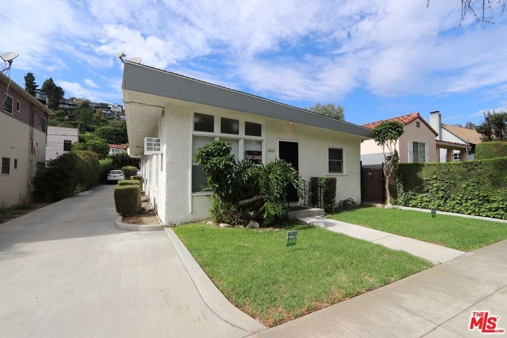 1805 Silver Lake Boulevard - Photo 21