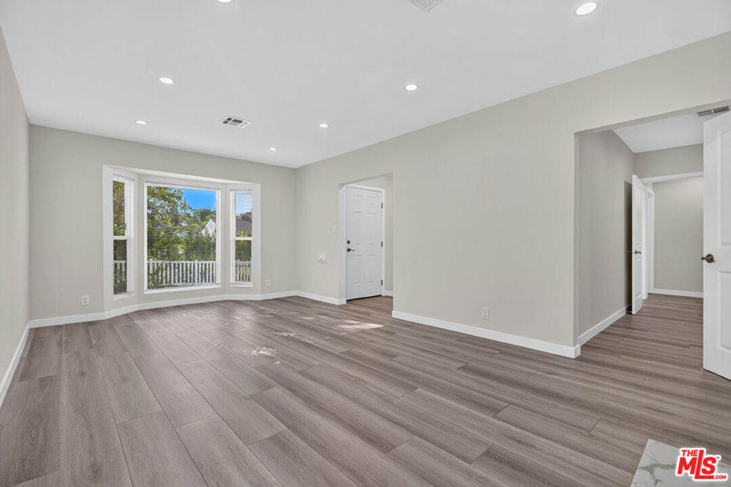 441 Dartmouth Road - Photo 12
