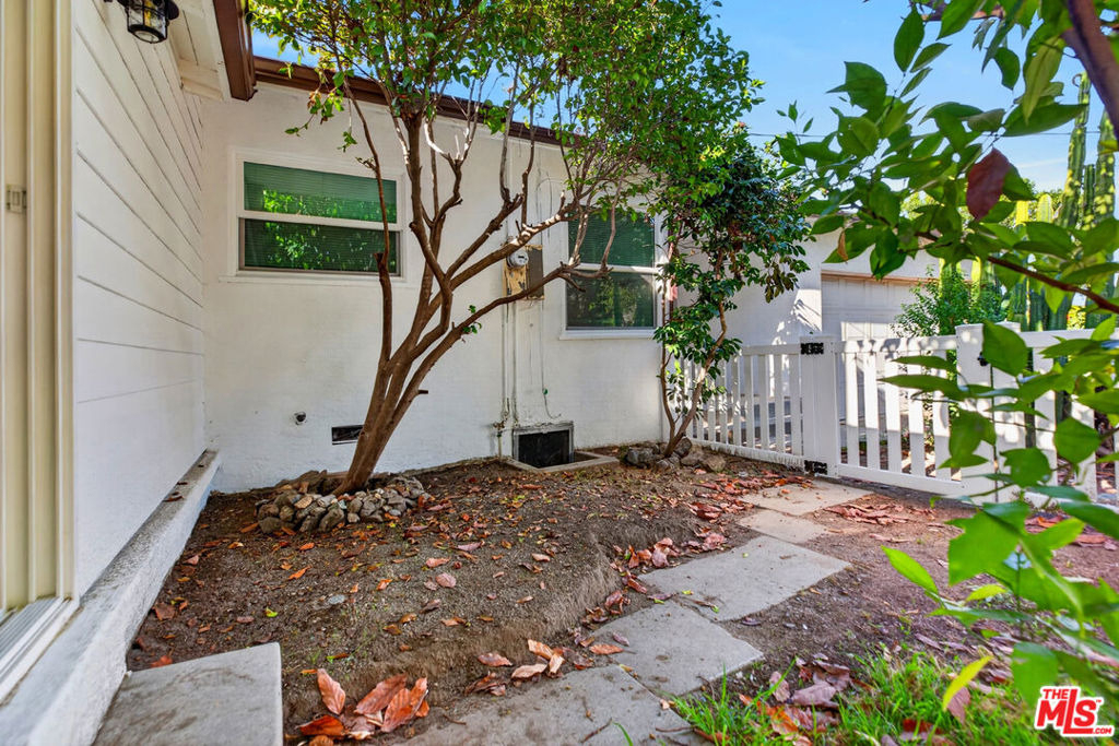 441 Dartmouth Road - Photo 38