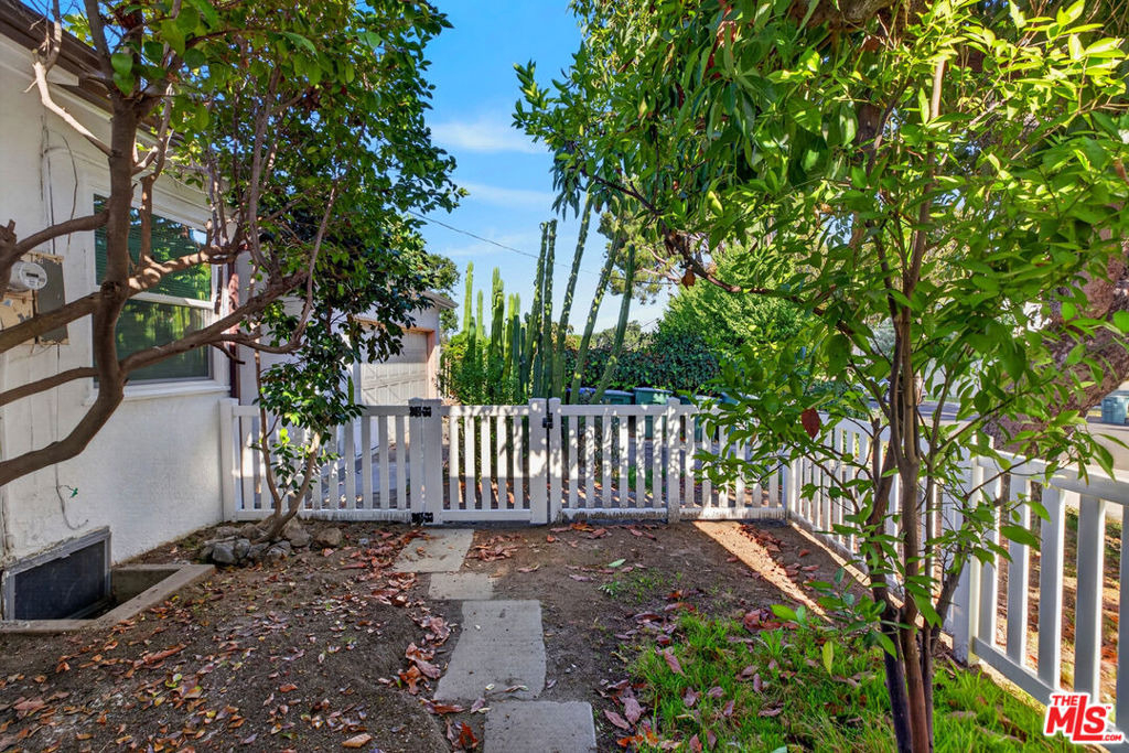 441 Dartmouth Road - Photo 37