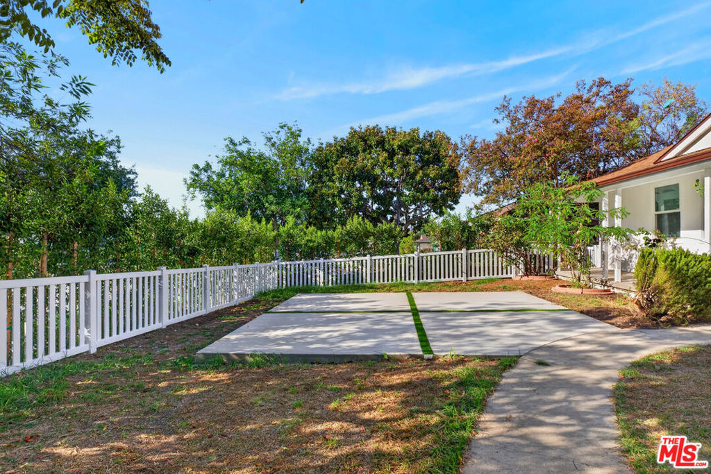 441 Dartmouth Road - Photo 4