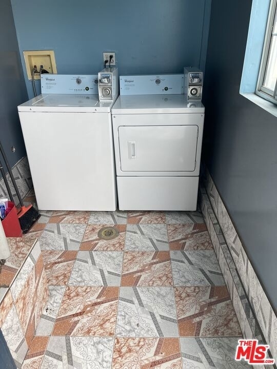 737 N Harvard Boulevard - Photo 5
