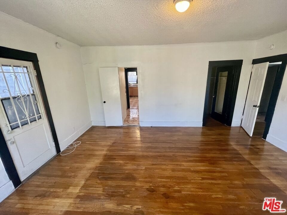 737 N Harvard Boulevard - Photo 22