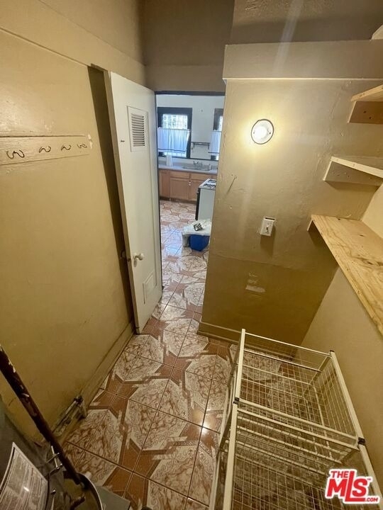 737 N Harvard Boulevard - Photo 30