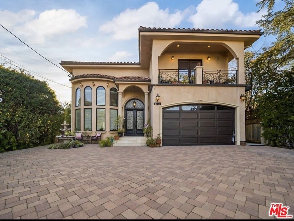 5303 Mecca Avenue - Photo 1