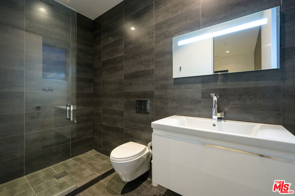6660 Colgate Avenue - Photo 29