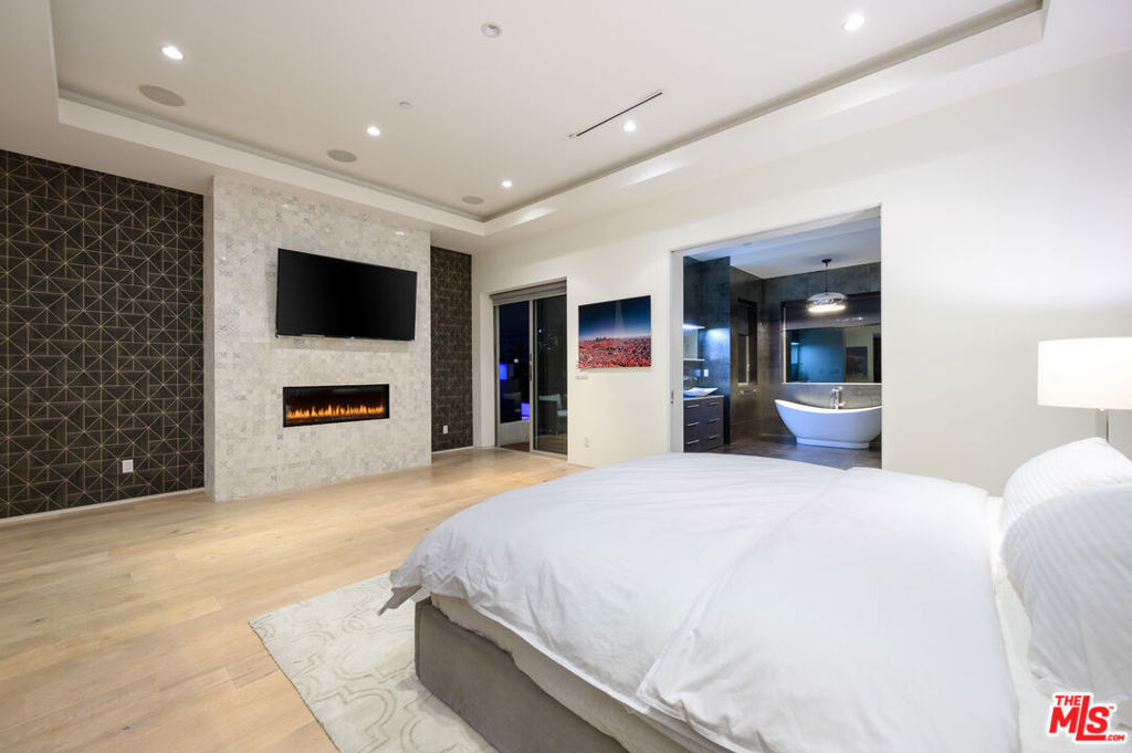 6660 Colgate Avenue - Photo 13