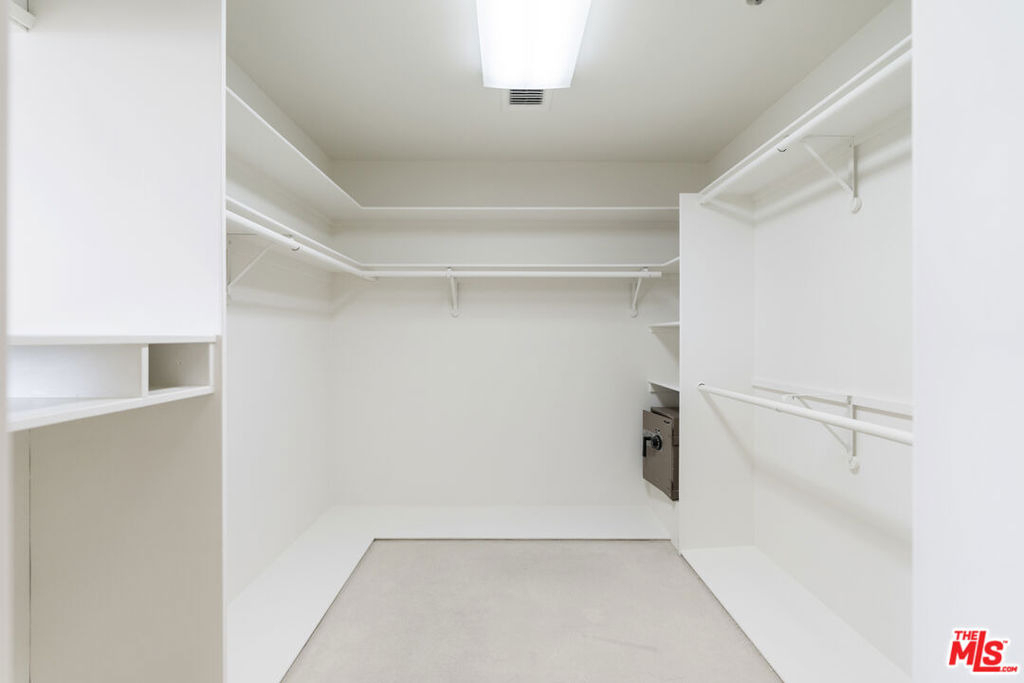 10430 Wilshire Boulevard - Photo 14