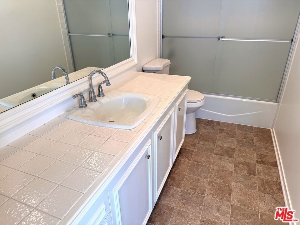 10430 Wilshire Boulevard - Photo 18