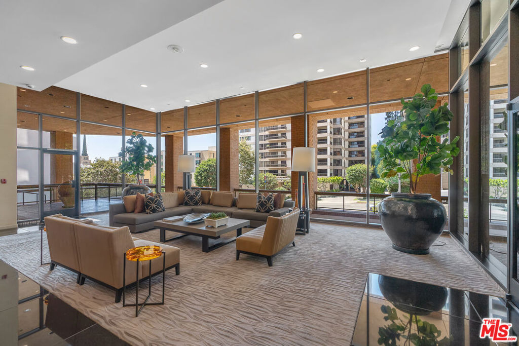 10430 Wilshire Boulevard - Photo 25