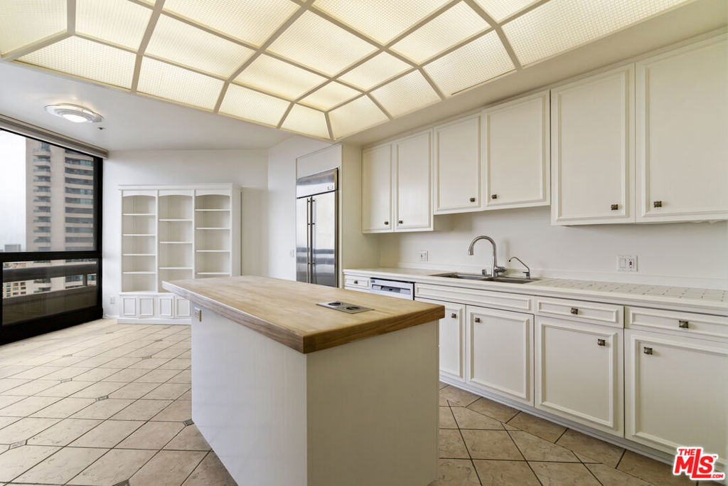 10430 Wilshire Boulevard - Photo 7
