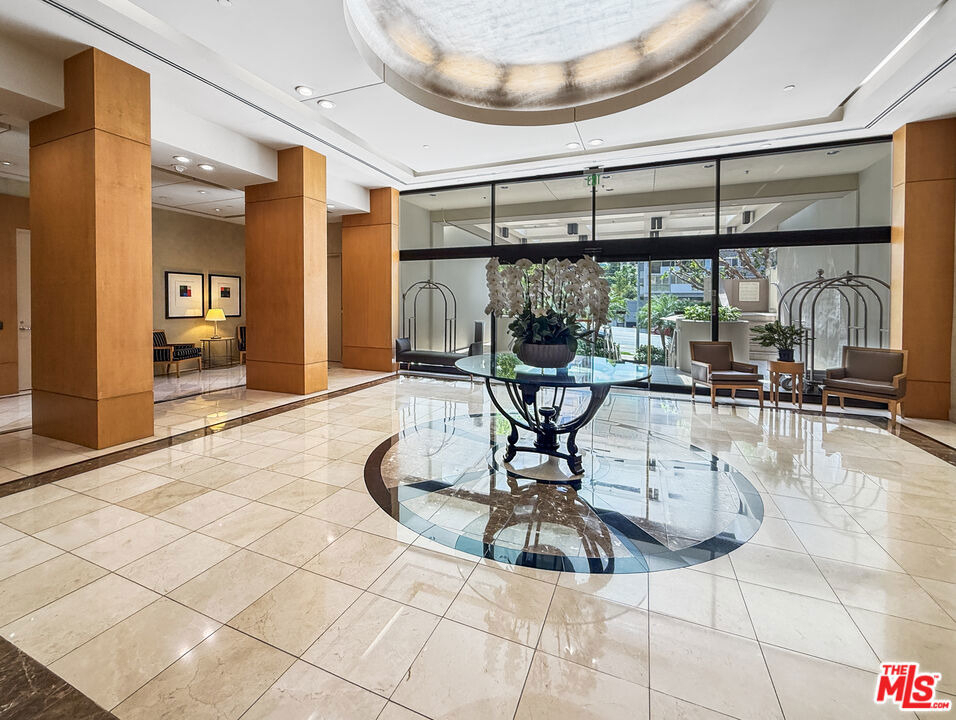 10445 Wilshire Boulevard - Photo 9
