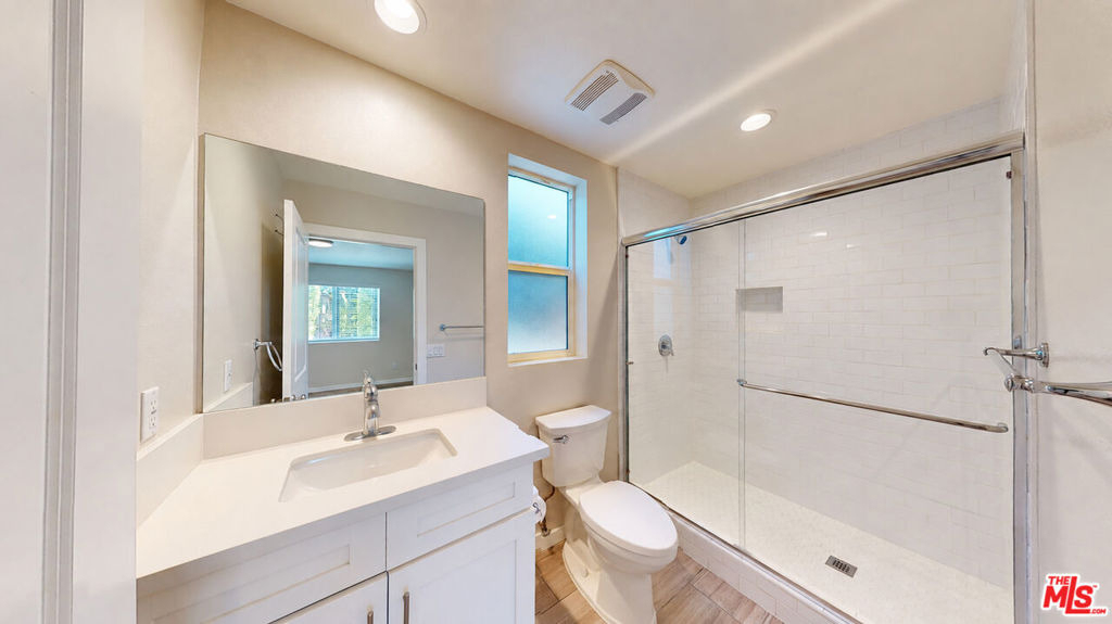 15033 Hartland Street - Photo 10