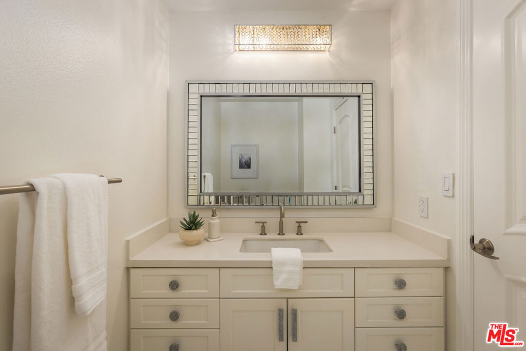 4460 Wilshire Boulevard - Photo 60