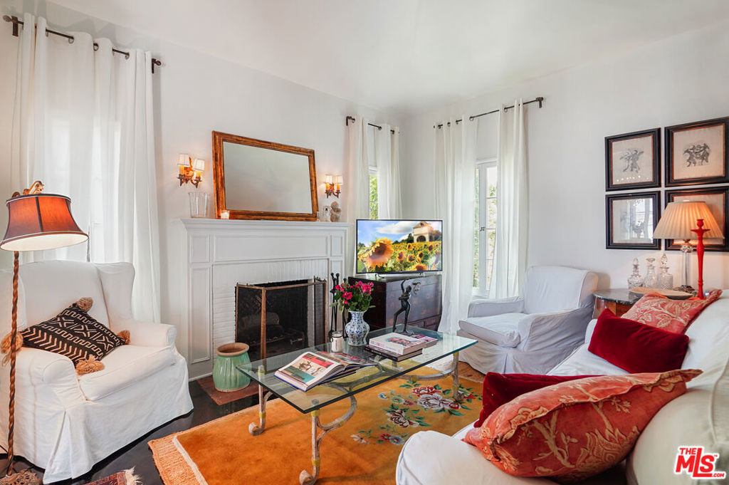 1233 N Crescent Heights Boulevard - Photo 5
