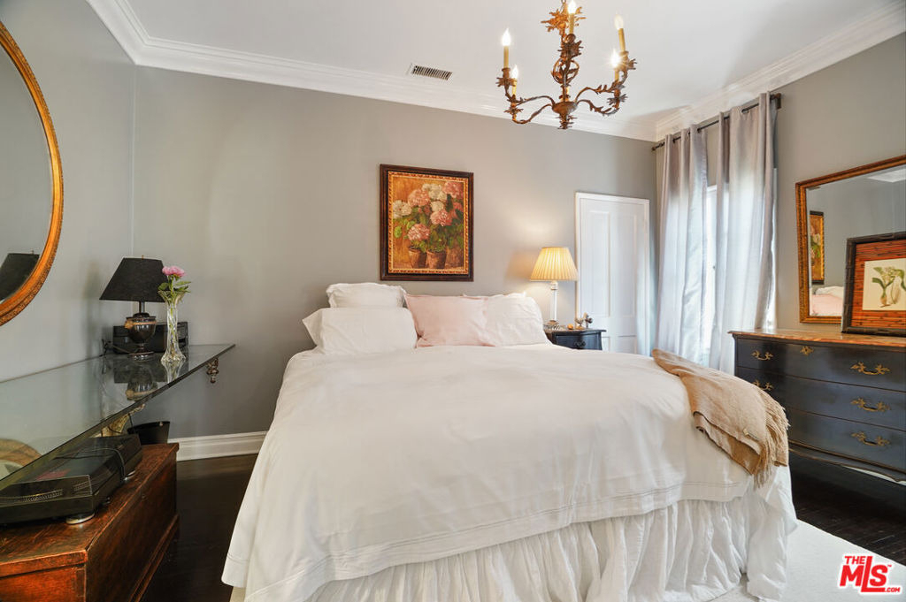 1233 N Crescent Heights Boulevard - Photo 21